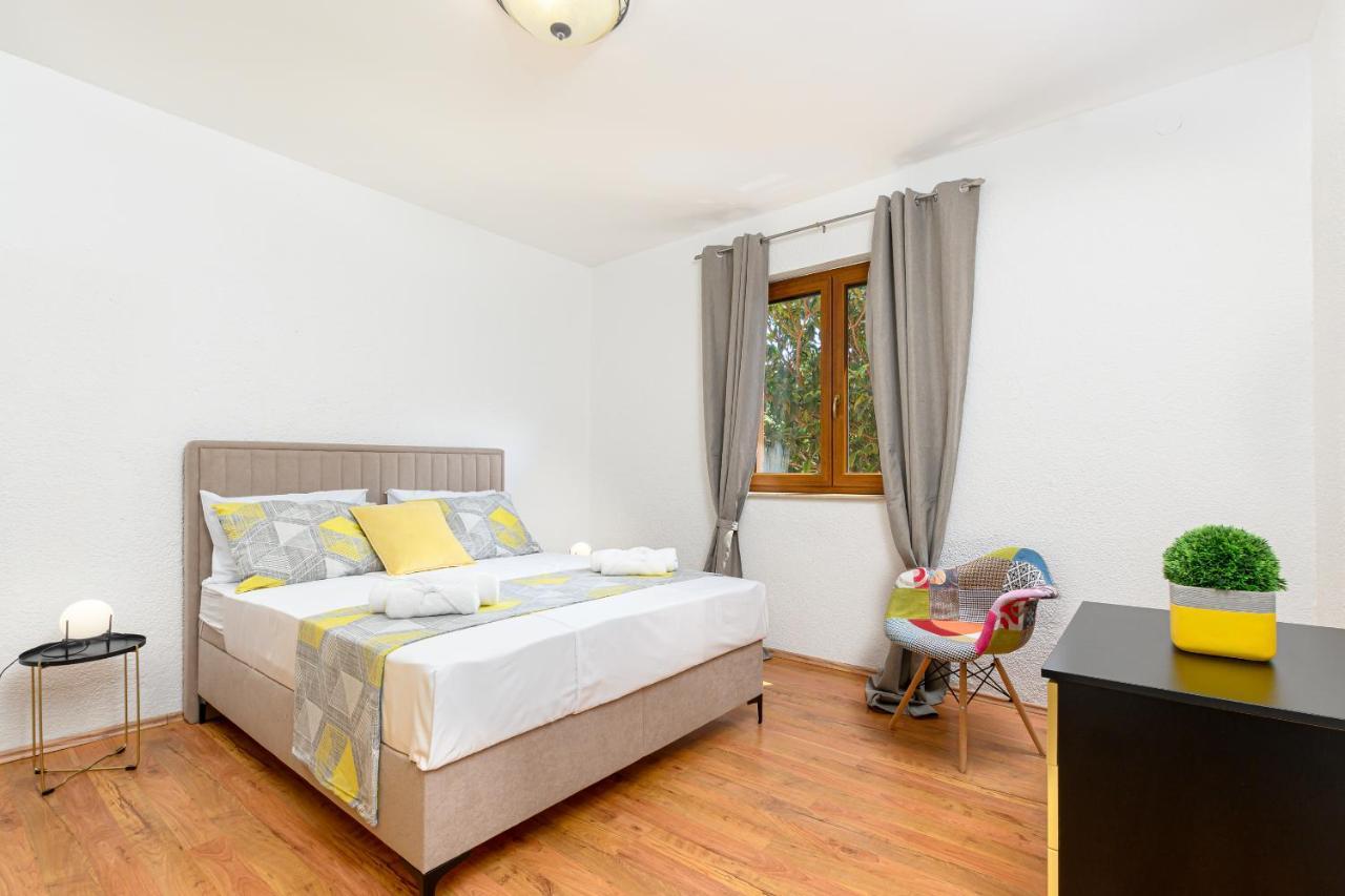 Villa Carla With Private Pool & Kids Playground - Pet Friendly Mutvoran ภายนอก รูปภาพ