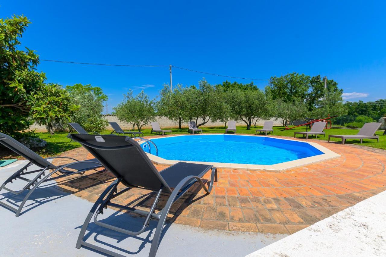 Villa Carla With Private Pool & Kids Playground - Pet Friendly Mutvoran ภายนอก รูปภาพ