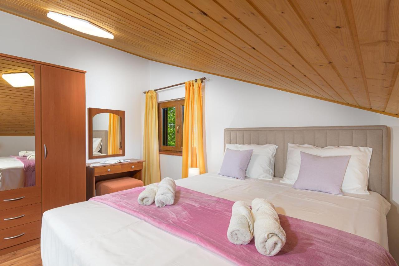 Villa Carla With Private Pool & Kids Playground - Pet Friendly Mutvoran ภายนอก รูปภาพ